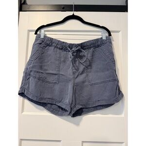 GAP Flowy Gray-Blue Lyocell Shorts Ladies Size Medium